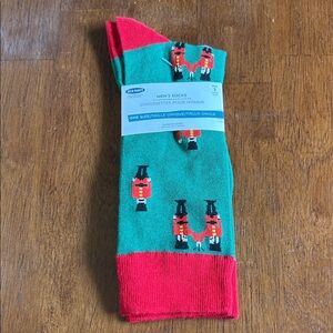 Old Navy Men's Festive Green and Red Socks